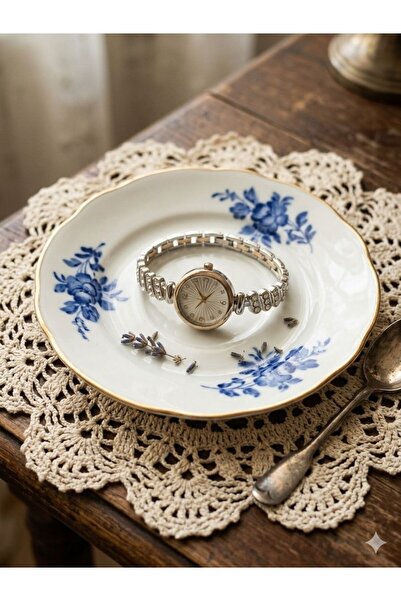 Coliseum Taşlı Zarif Kadın Kol Saati - Gümüş Renk Vintage Tasarım