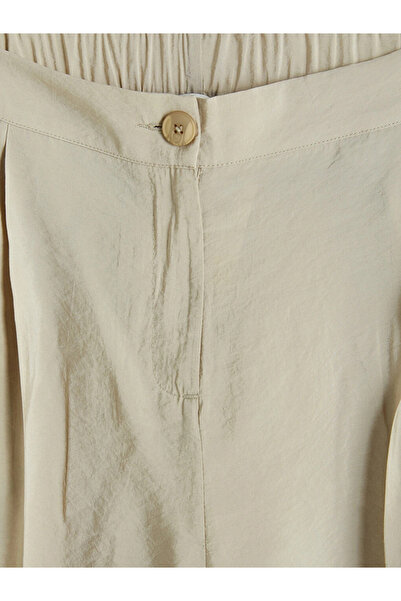 LC Waikiki Beige Modal Blend Pleated Women's Shorts