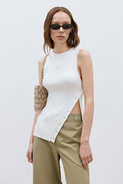 Suud Collection Ecru Nola Cross-Buttoned Knitwear Blouse