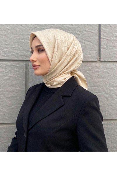 TR D Model Scarf