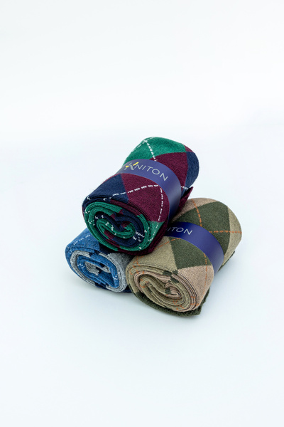 KNITON Dikişsiz Bambu Çorap Jakarlı Karma Renk Desenli Erkek Çorap Kutulu 3 Çift Premium Uzun Soket Mix Çorap Bambu Ekose Mix