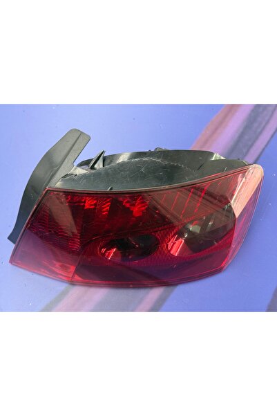 Peugeot 407 Lampă stop spate dreapta ani 2004 - 2011 cod 6351GC