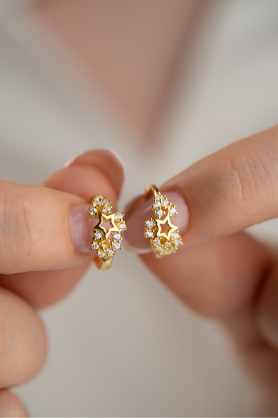 Nereze 925 Ayar Gümüş Gold Kaplama 15 mm Işıltılı Yıldız Küpe