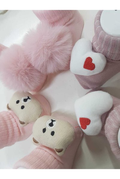Baby by Bumbo عبوة من 3 جوارب للأطفال مع إكسسوارات