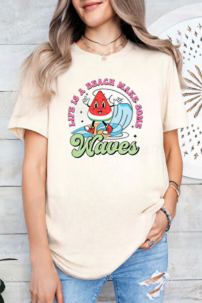 Sarah's Boutique Women's T-shirt – 100% cotton – Make Waves