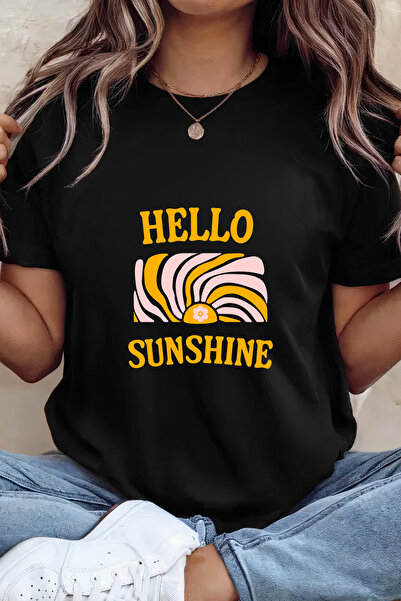 Sarah's Boutique Women's T-shirt – 100% cotton – Hello Sunshine