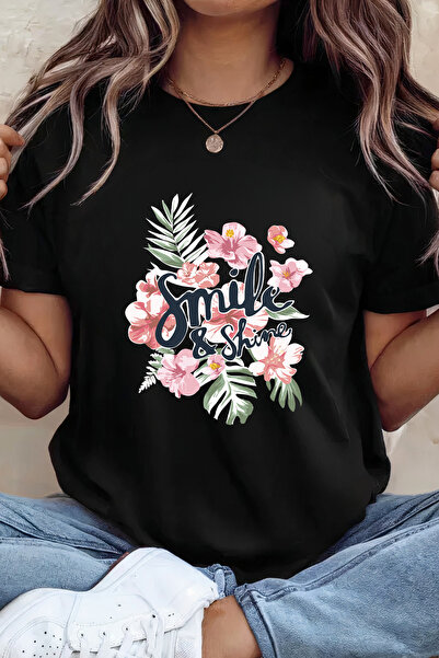 Sarah's Boutique Women's T-shirt – 100% cotton – Smile Shine