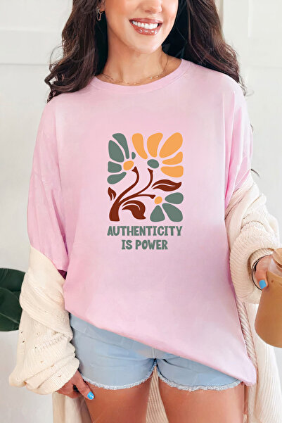Sarah's Boutique Women's T-shirt – 100% cotton – Authenticity Power