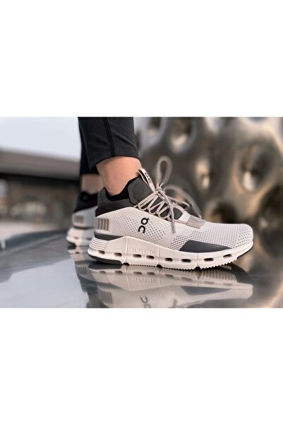 on Clouds On cloud nova sneaker