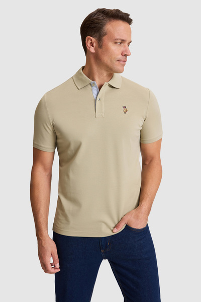 U.S. Polo Assn. تي شيرت رجالي أساسي ذو ياقة بولو وقصة عادية بلون كاكي فاتح 50...
