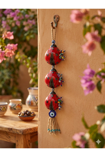 Ahşap Evi kırmızı Uğur Böceği Duvar Süsü Dekoratif Bahçe Balkon Süsü Ve Nazar...