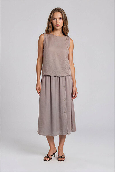 Vitrin Elastic Waist Buttoned Satin Skirt