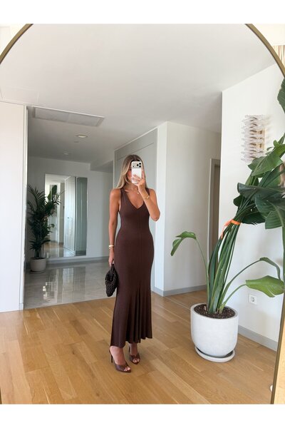 MERVE AKSOY V Yaka Simli Triko Elbise - Kahve