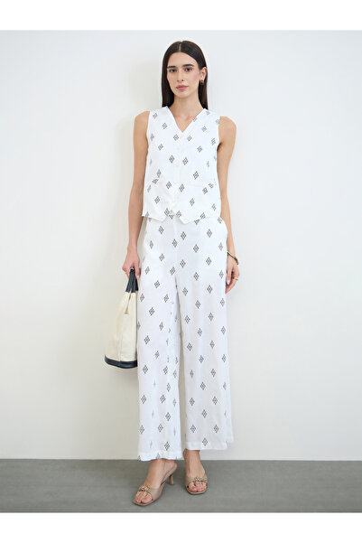 Styli White Printed Wide Leg Pants with Side Pocket