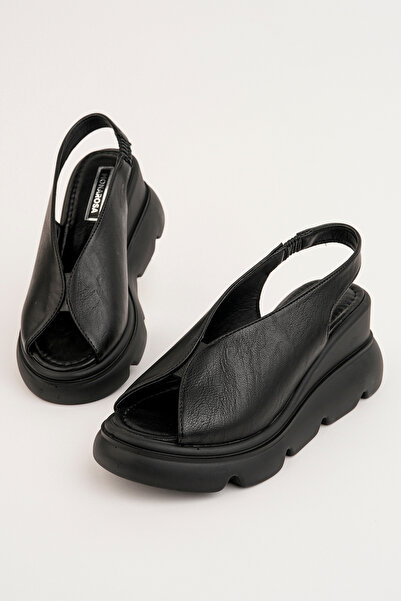Madam Tarz Mnr-2550 Padded Sole Arched Sandals