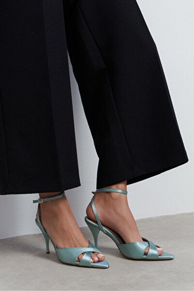 NİŞANTAŞI SHOES Pantofi de damă Monica Turquoise cu toc subțire și curea de s...