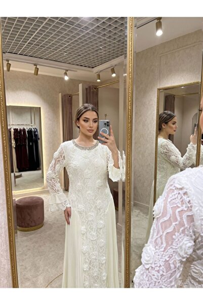 Pyramid masterpieces Women's White Fairy Tale Evening Dress