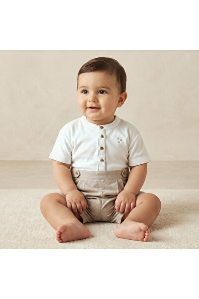 Juniors Henley Neck Short Sleeves Romper with Star Embroidered