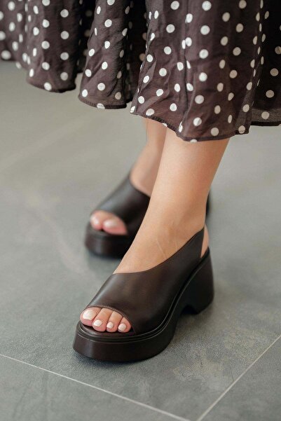 Parponi Evan Women's Genuine Leather Heeled Sandals Brown