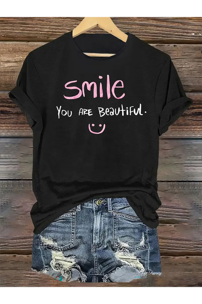 BASEPULSE تي شيرت أسود مع طباعة وردية بعبارة "Smile You Are Beautiful" - بلوز...
