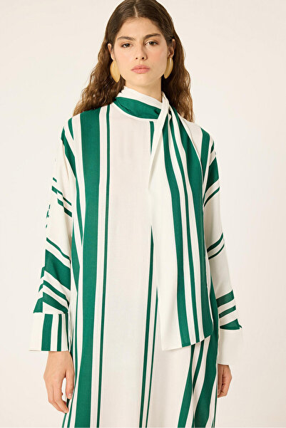 Touché Privé Striped Viscose Dress with Wide Cuffs