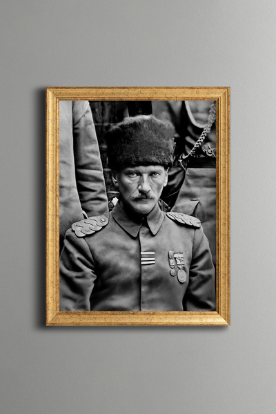 epiqart Ataturk - Vintage Patterned Painting - Fine Model