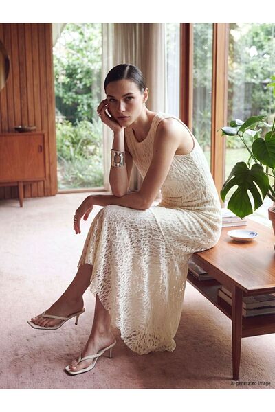 LC Waikiki Lcw Vision White Crew Neck Asymmetrical Cut Lace Dress