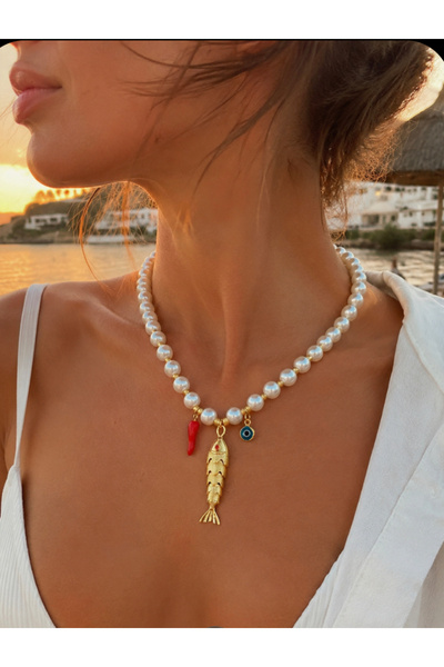 TARZ-I TAKI Pearlescent Glass Pearl Steel End Fish Pendant