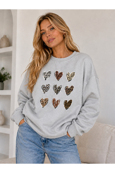 caddekombin Women's Aesthetic Multicolor Heart Printed Crew Neck Sweatshirt