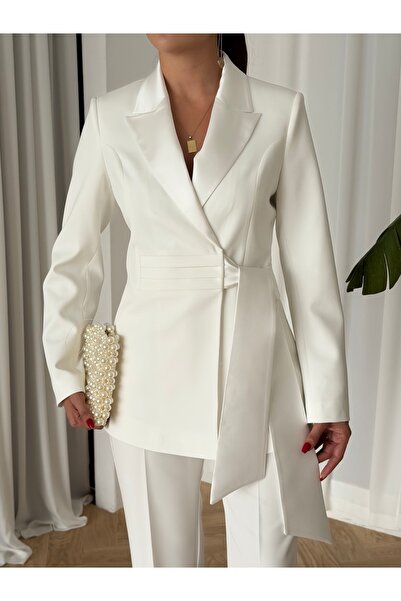 Nadrina Laser Cut Wedding White Nobility Suits