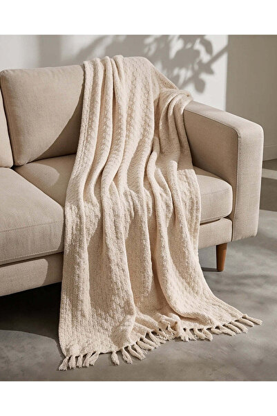 REDTAG Ivory Jacquard Throw (150x127cm)