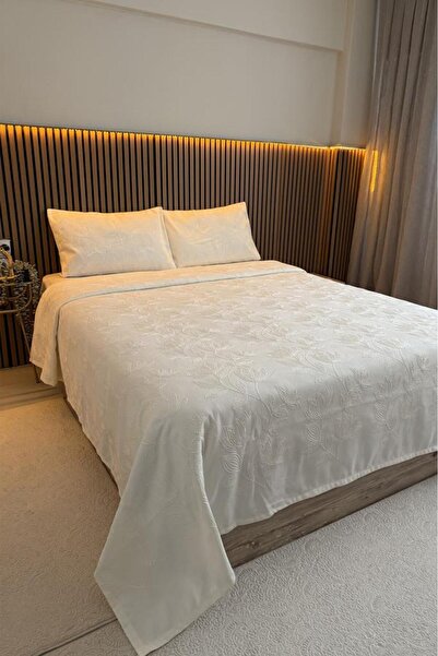 Çeyiz Diyarı Romeo Embroidered Chenille 3-Piece Double Bedspread Cream