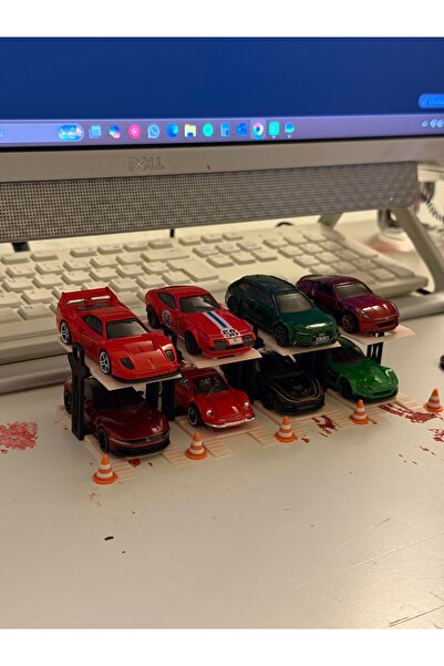 Genel Markalar 4 Adet 1:64 Model Araç Standı + 5 Hediye Duba