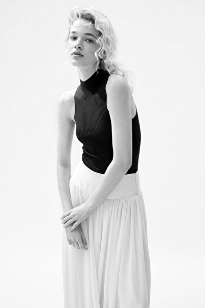 H&M Rib-knit turtleneck top