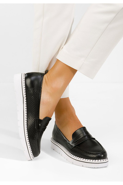 B T Shoes Дамски черни мокасини Фатина