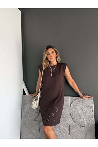 Zerrincan Giyim Kahve Etek Ucu Nakışlı Vatkalı Modal Elbise