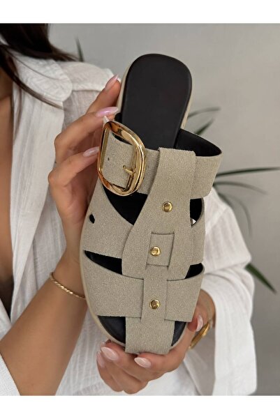 PLN SHOES شبشب نسائي من الجلد السويدي بتفاصيل مشبكية ومشبك مزخرف بارتفاع 1.5 سم