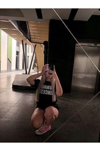 StartMore Swag Princess Vintage Y2K Tee