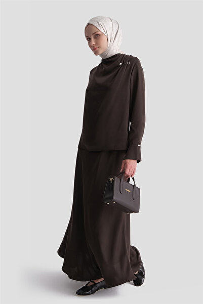 Armine Pearl Brooch Satin Suit Brown