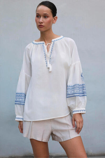 Touché Privé Embroidered Relax Bluz