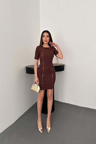 Clothes Fast فستان نسائي قصير الأكمام بتفاصيل عثمانية وتفاصيل سحابية باللون ا...