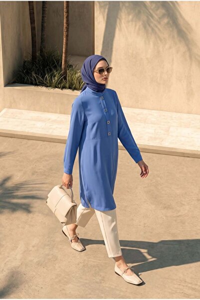 Armine TREND Metal Aksesuar Detaylı Hakim Yaka Tunik İndigo 26YT485