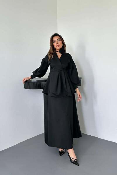 Clothes Fast Women's Black Blouse-Skirt Set Blouse Skirt Set V-Neck Rose Appl...