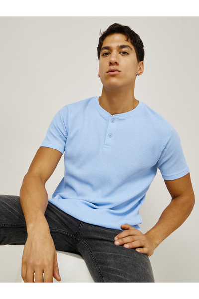 Styli Waffle Knit Regular Henley