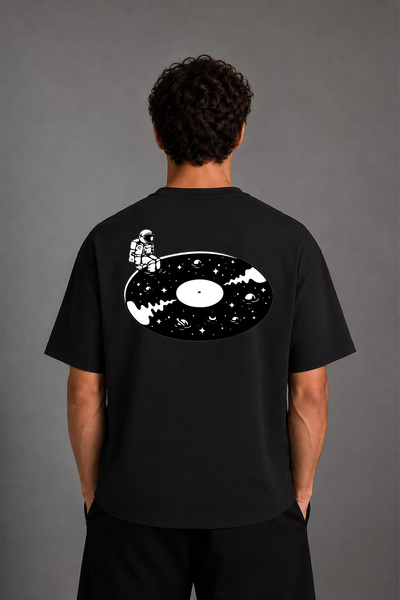 VSRN Tricou oversize negru cu imprimeu pe spate cu design Plaque Astronaut
