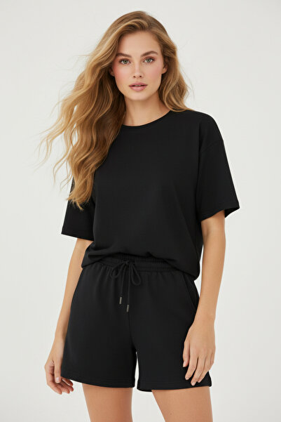 Runades Women's Summer Oversized T-Shirt and Elastic Waist Shorts Casual Set