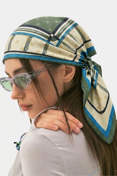 FENZA SCARF MALI RUKAVIĆ SA UZORAKOM OD 100% SVILE 53X53CM