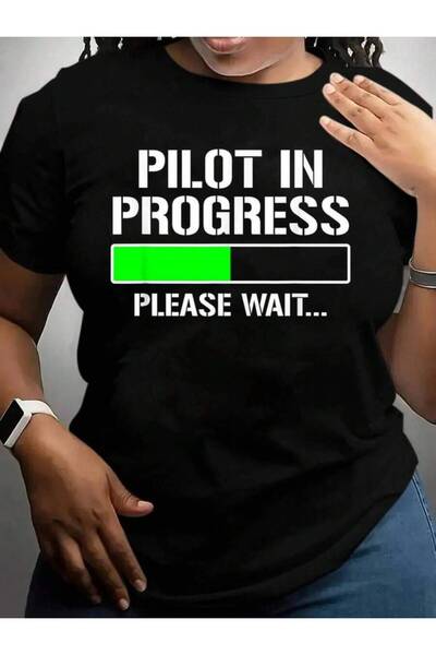 23ERVA تي شيرت أسود مطبوع عليه عبارة "Pilot In Progress Funny Flight School S...