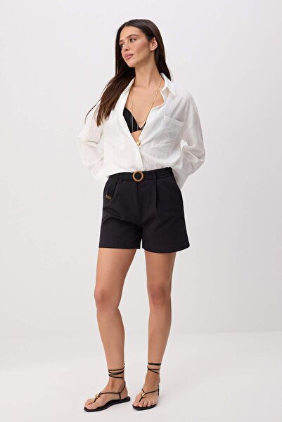 Trendyol Kollektion Schwarze, gewölbte, knielange City-Shorts und Bermuda aus...