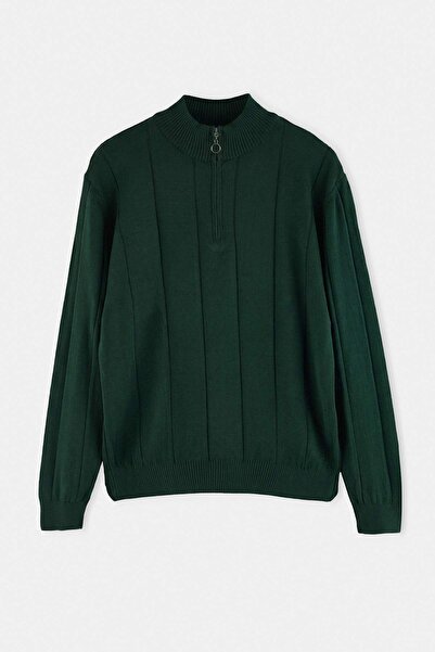 Trendyol Kollektion Khakifarbener Pullover mit normaler Passform und gestreif...